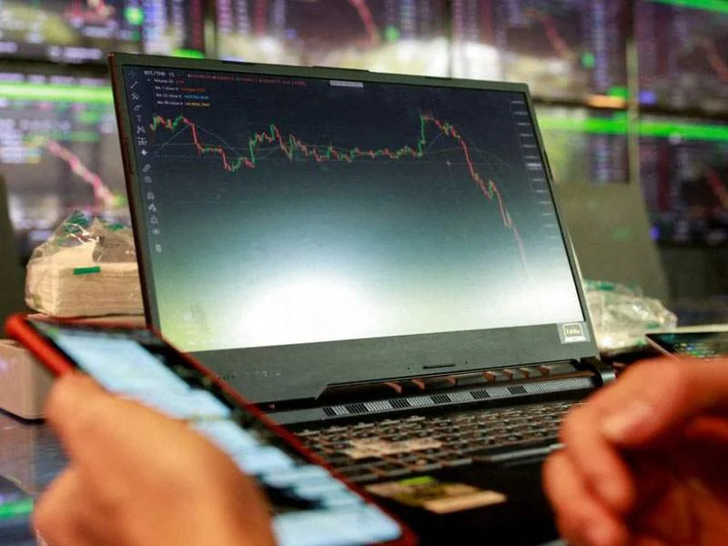 ماینر بیت کوین چیست و چگونه کار میکند؟ نحوه نقد شوندگی پاداش ماینر بیت کوین
