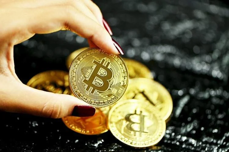 آیا خرید بیت کوین بدون احراز هویت ممکن است؟