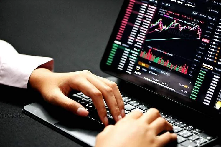 تفاوت بین تتر و اتریوم چیست؟ کدام را بخریم چگونه در شبکه اتریوم یا ترون تتر دریافت کنیم؟